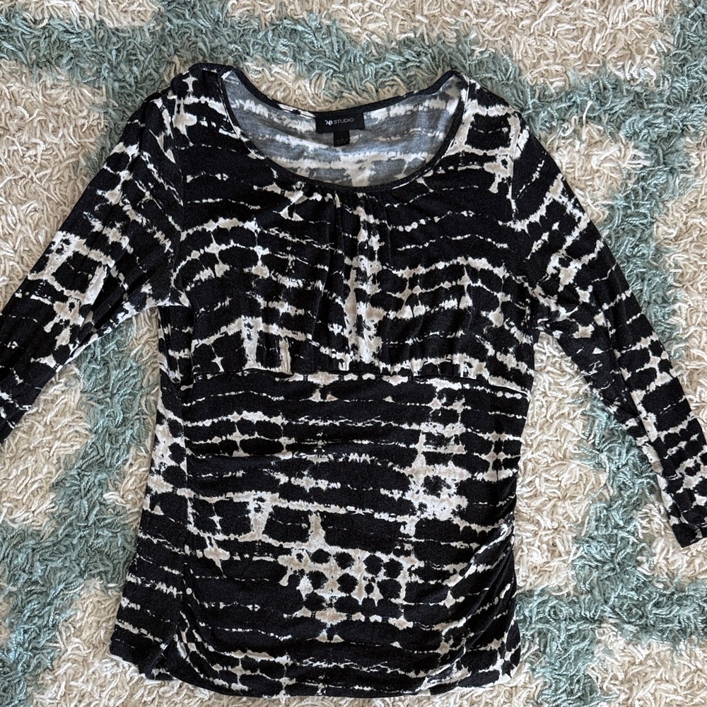 AB Studio Black and White Patterned Long Sleeve Top